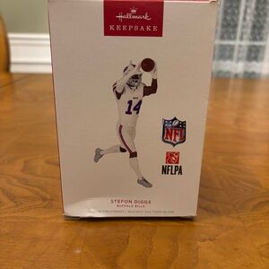 Hallmark keepsake nfl buffalo bills stefon‎ diggs #14 new ornament